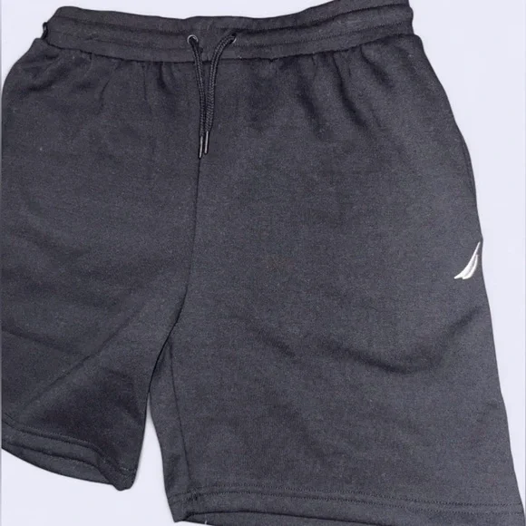NWT Men’s Nautica Sawton 7.5” Fleece Shorts - Size L - Picture 3 of 6